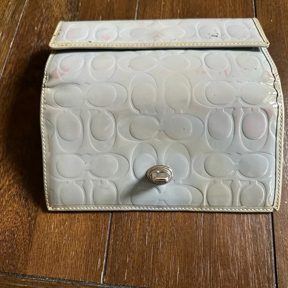 Coach turn lock wallet - Picture 14 of 16